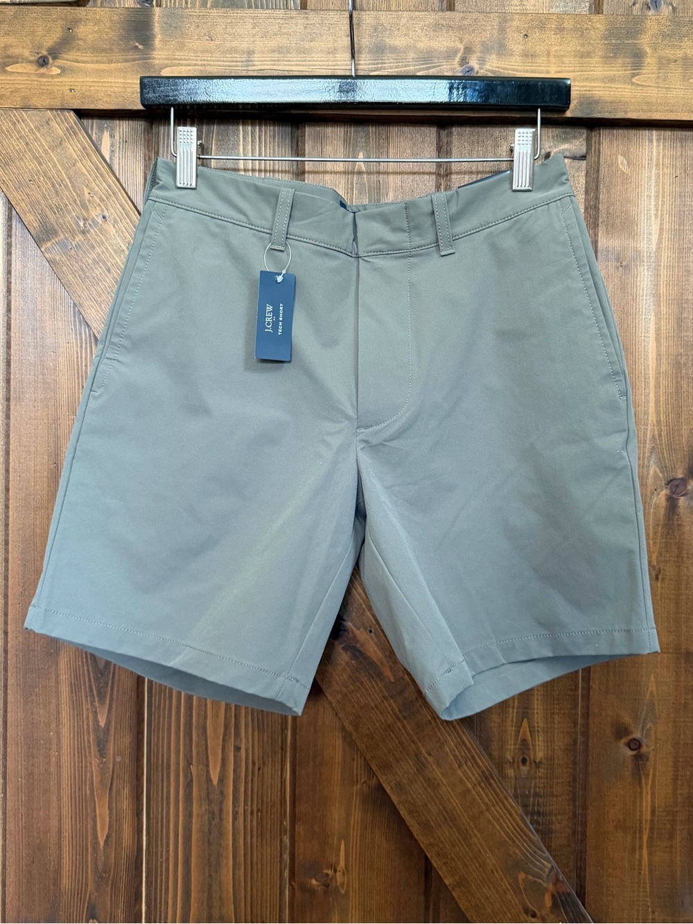 NWT J.Crew Tech Shorts Olive 7" Performance Stretch Flat Front Golf Men's Sz 28